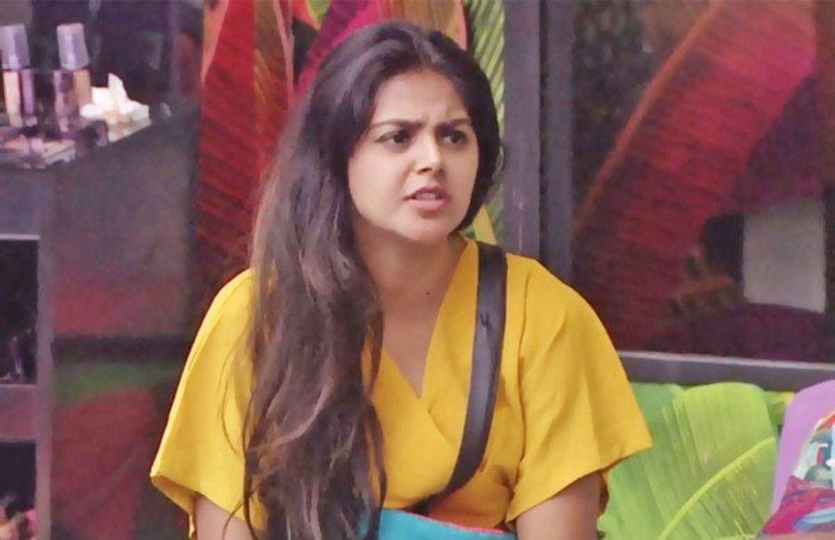 monal gajjar,bigg boss 4,bigg boss telugu,nagarjuna  హౌస్ లోకి ఫస్ట్ వచ్చింది.. లాస్ట్ లో వెళ్ళింది!