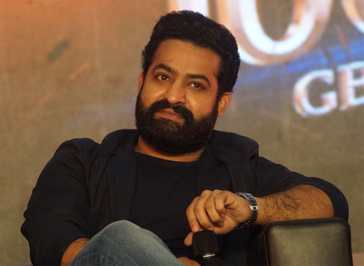 ntr,  తప్పించుకున్న తారక్-షాకవుతున్న ఫాన్స్ 