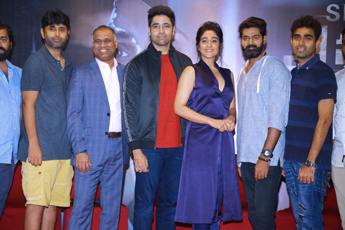 evaru,adivi sesh,regina cassandra,pvp,naveen chandra  ‘ఎవరు’ సినిమా అప్పుడే 1000 మంది చూసి..!