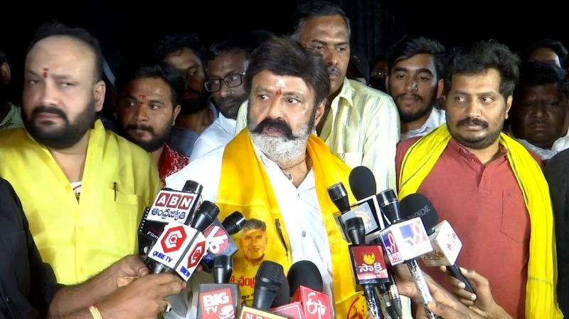 balakrishna  వైసీపీ ట్రాప్‌లో పడి.. ట్రాక్ తప్పిన బాలకృష్ణ!