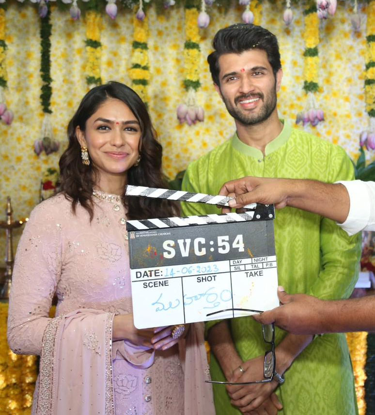 vijay deverakonda  విజయ్ దేవరకొండ లుక్స్ పై ఫాన్స్ కంప్లైంట్స్