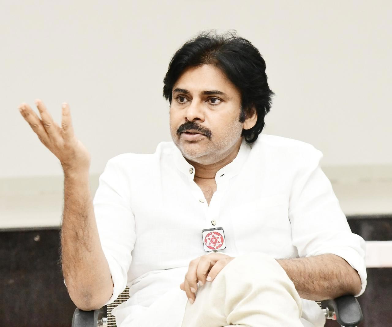 pawan kalyan  ఫైనల్ గా బ్రో వివాదంపై పవన్ రియాక్షన్ 