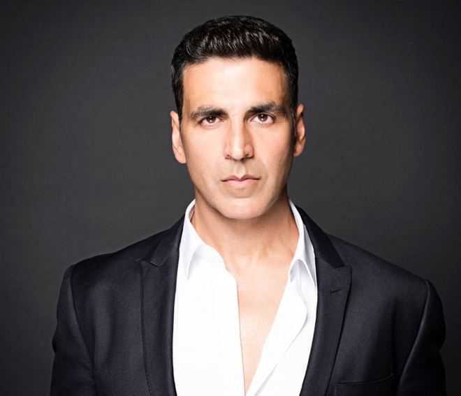 akshay kumar,salman khan,sharukh khan,aamir khan,laxmi bomb,raghava lawrence,ott  వెయిటర్ నుండి స్టార్ హీరోదాకా..