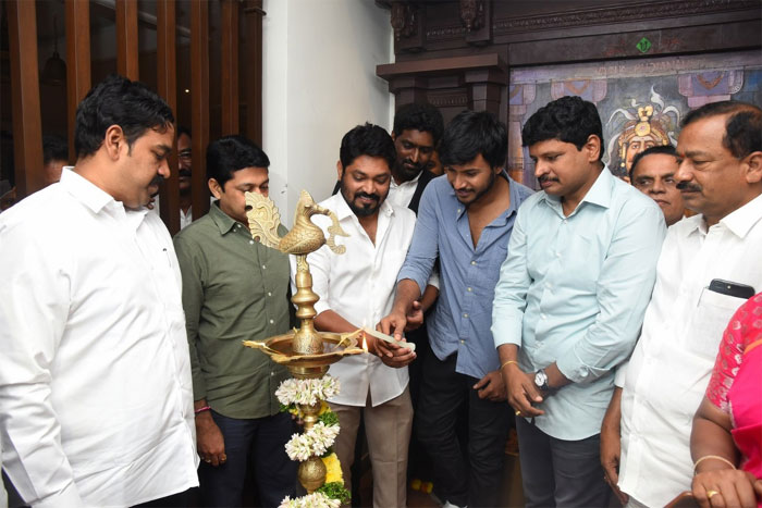 sundeep kishan,vivaha bhojanambu,new branch,as rao nagar  సందీప్ ‘వివాహ భోజనంబు’ కొత్త బ్రాంచ్ ప్రారంభం