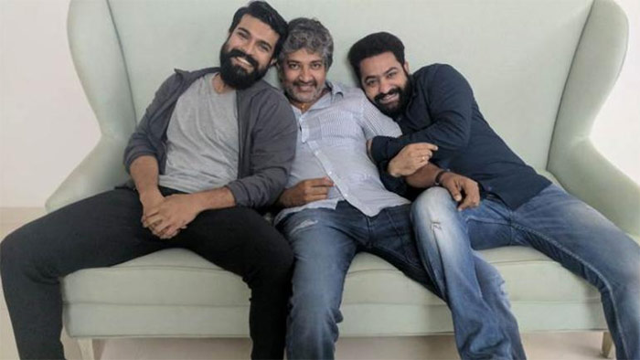 rajamouli,ram charan,ntr,rrr movie,multistarrer,heroines,fix  RRRలో నటించే హీరోయిన్లను సెట్ చేశాడట!!