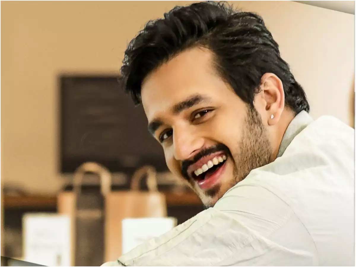 akhil akkineni  బర్త్ డే కయినా గుడ్ న్యూస్ ఉంటుందా అఖిల్