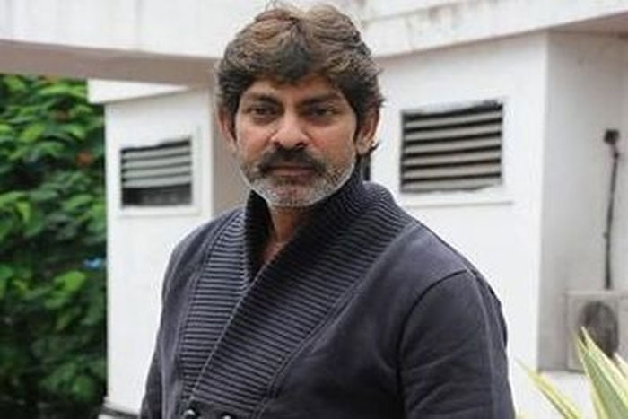 jagapathi babu,villain,raviteja,nela ticket  జగ్గూభాయ్‌ ఇరగదీయడం గ్యారంటీ! 