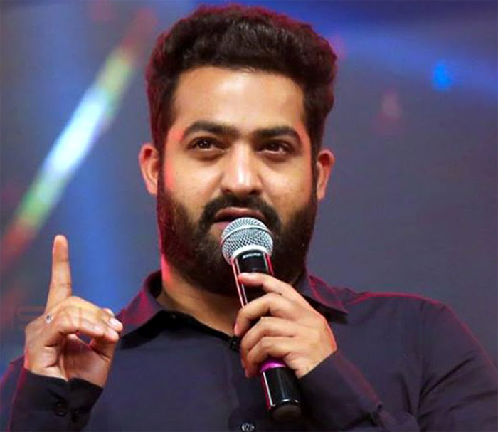 jai lava kusa,jr ntr,kalyan ram,director bobby,movie release on 1st september 2017,ntr birthday  ఎన్టీ ఆర్‌కి చిన్ననాటి కళ గుర్తుకొచ్చింది..!