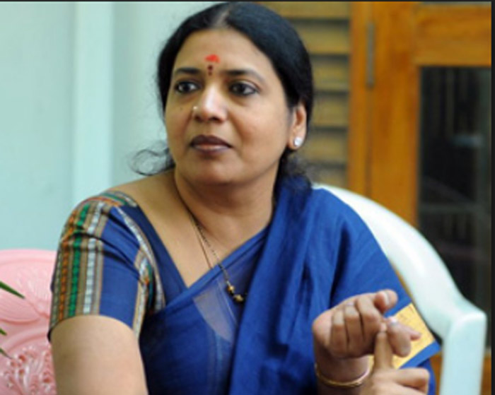 jeevitha,rajasekhar,rajamouli,rrr,negative role  ఒక 'ఆర్‌' ఉట్టి గాసిప్పే...! 