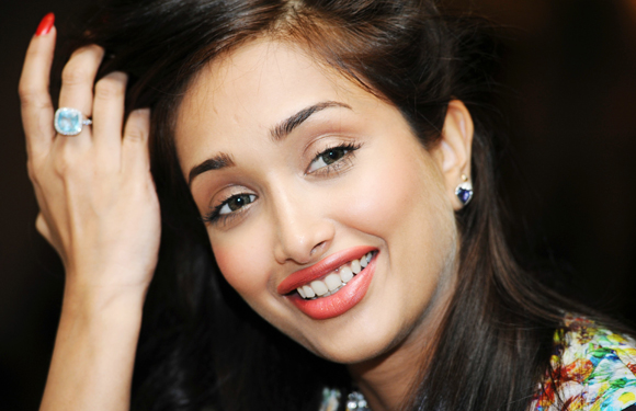 jiah khan,suicide,cbi,suraj pancholi  హీరోయిన్‌ ఆత్మహత్య కేసు విచారణ వేగవంతం..!!