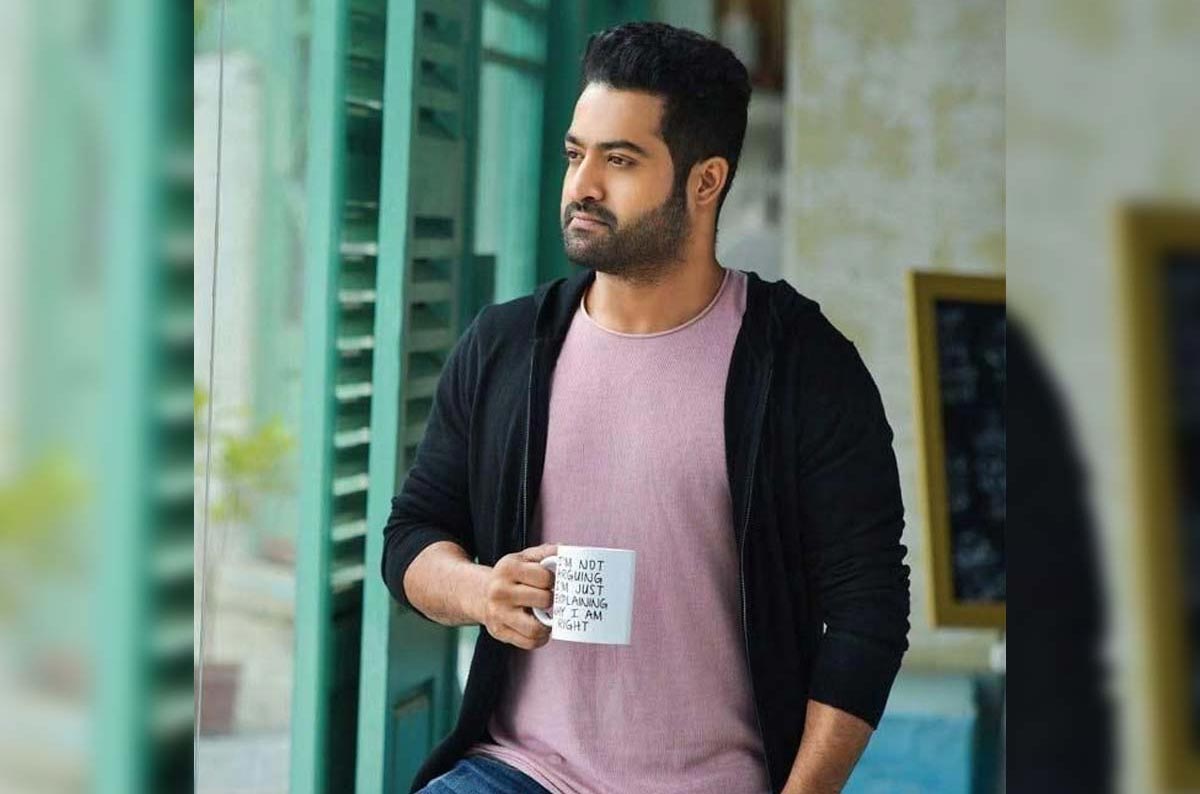 jr ntr,young tiger,bollywood,straight,ntr fans  తారక్.. ఈ వార్త నిజమేనా?