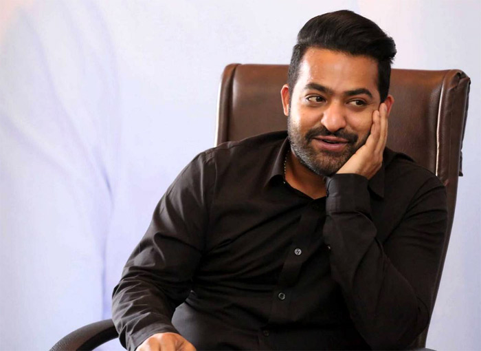 jr ntr,balakrishna,chandrababu naidu,kalyan ram,hari krishna,tdp  యంగ్‌టైగర్‌ వ్యూహాత్మకంగా అడుగులేస్తున్నాడు..!