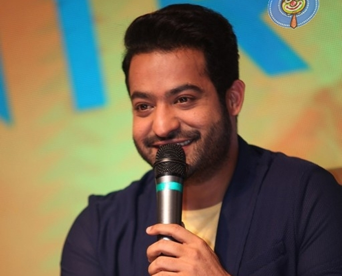 jr ntr,celekt mobile,abhay ram,launch  ప్రణీత ఫస్ట్ డెలివరీ ఎంత టెన్షన్‌ పెట్టిందంటే: ఎన్టీఆర్