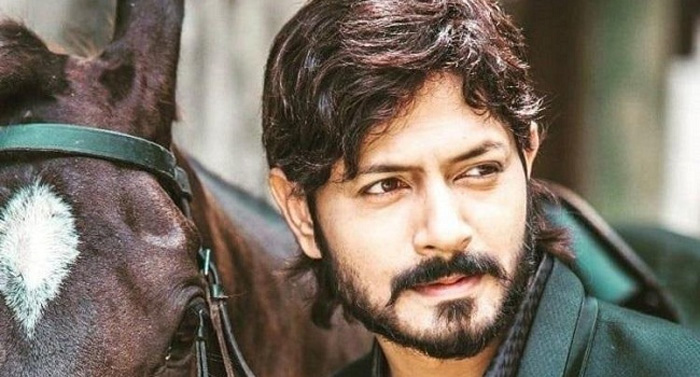 kaushal,bigg boss,hero,kaushal sensational decision,bigg boss winner,kaushal winner  నేను హీరోగా చేసేందుకు రెడీ: కౌశల్! 