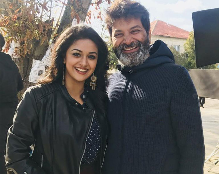 keerthi suresh,pspk 25,trivikram srinivas,pawan kalyan  త్రివిక్రమ్ చమత్కారం పెంచారంట!