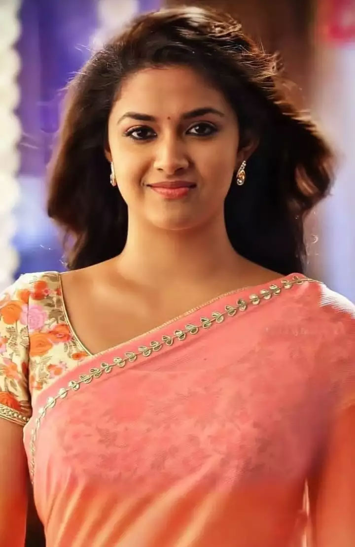 keerthy suresh  ఫ్రెండ్స్ తో కలిసి ఓ వ్యక్తిని కొట్టా:  కీర్తి సురేష్ 