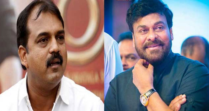 koratala siva,chiranjeevi,farmers,story,change,chiru request  చిరు కోసం కొరటాల కథ మారుస్తున్నాడంట!