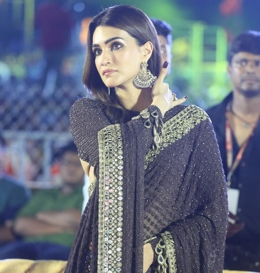 kriti sanon  అవమానపడ్డా అంటున్న ఆదిపురుష్ భామ