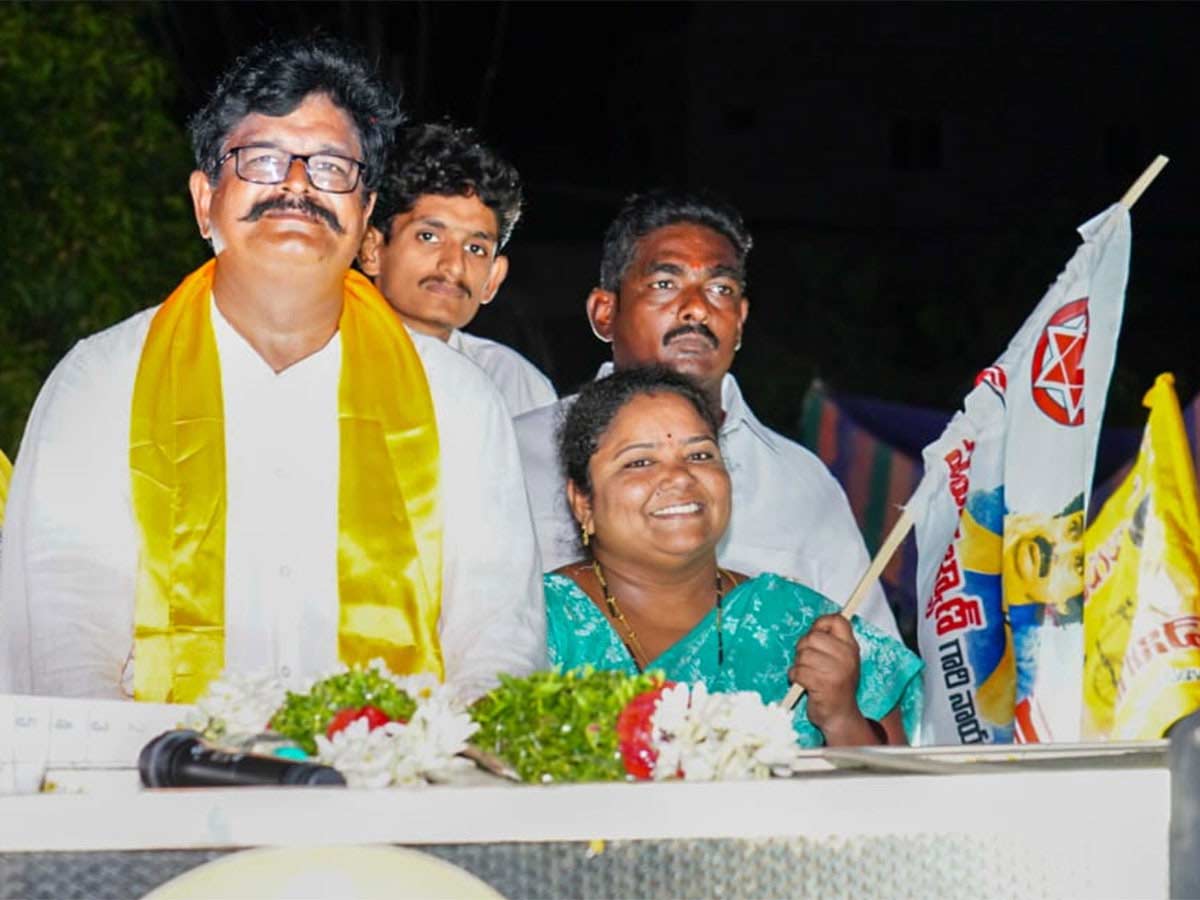 kumari aunty  కొడాలిని ఢీ కొడుతున్న కుమారి ఆంటీ!