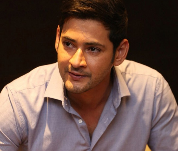 mahesh babu,meet,entire harikrishna family,jr ntr  నందమూరి హరికృష్ణ ఇంటికివెళ్లిన మహేష్‌