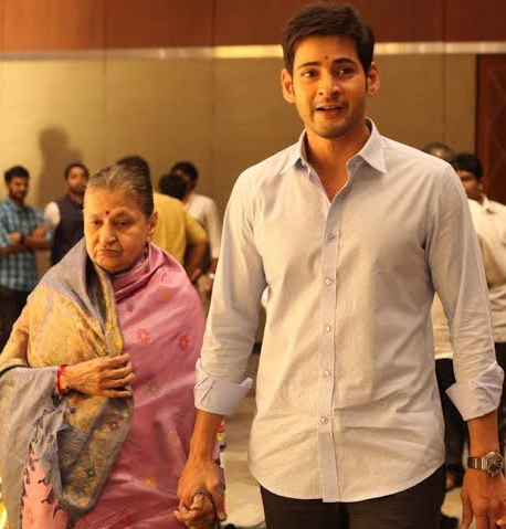 maheshbabu,dasari narayanarao,indiradevi,vijaya nirmala  మహేష్ బాబు మనసు దోచుకున్నాడు! 