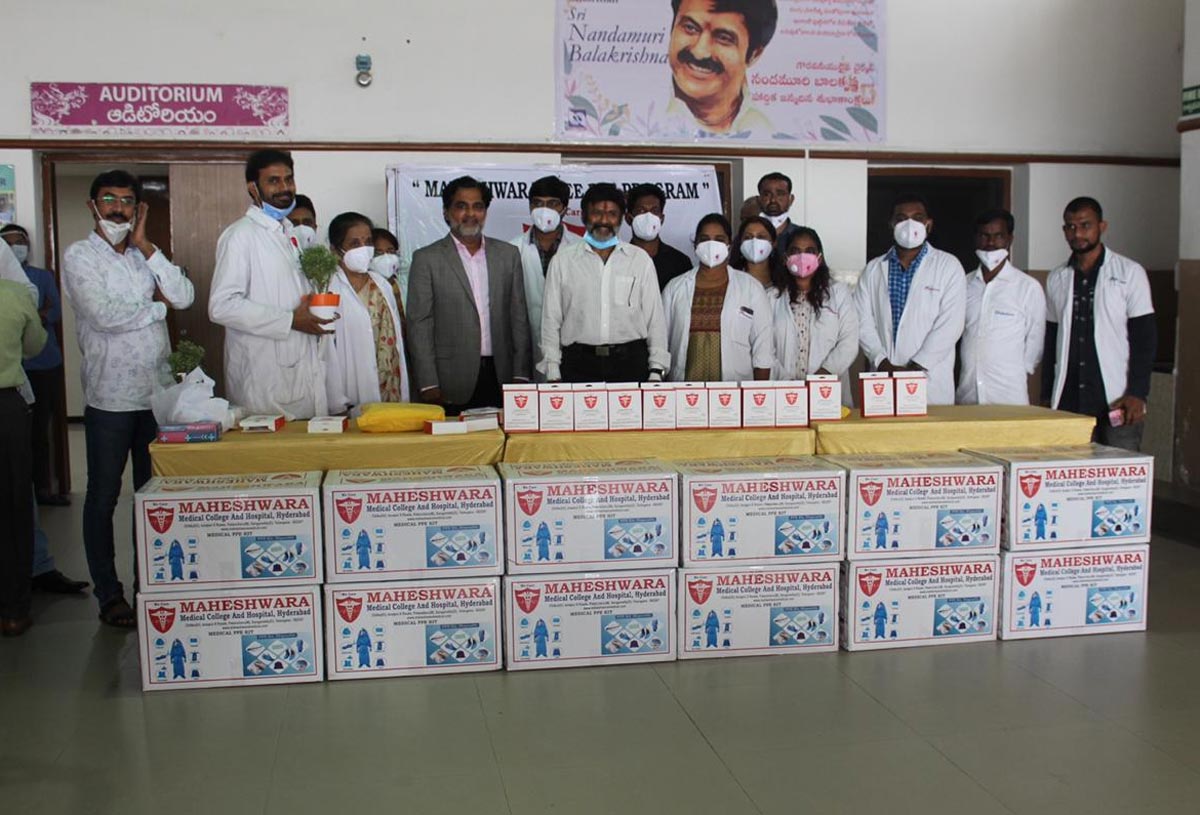 biach and ri,balakrishna,maheswara medical college,ppe kits,balayya  క‌రోనాను జయించ‌డ‌మే మనంద‌రి ధ్యేయం: బాలయ్య‌