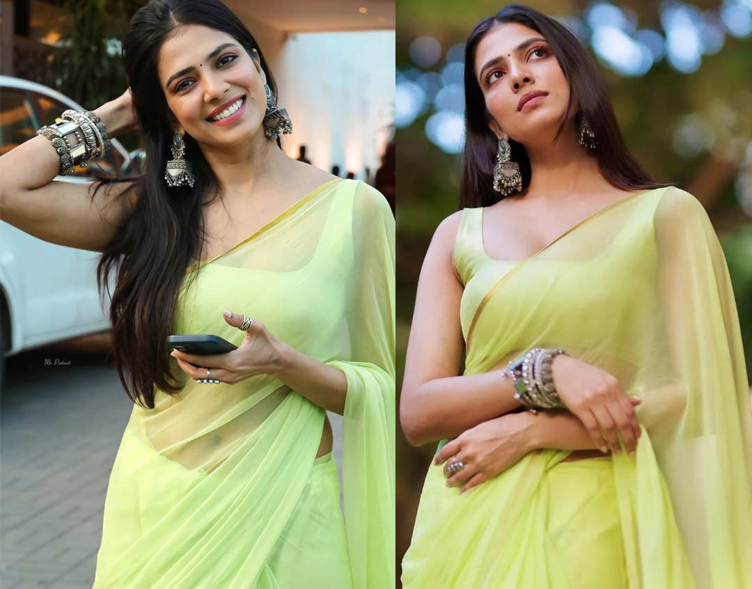 malavika mohanan  మాళవిక మోహనన్ శారీ లుక్ 