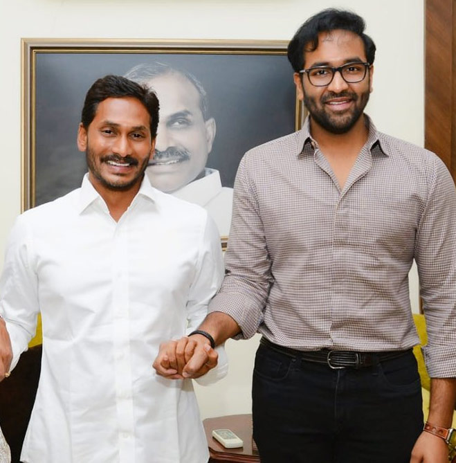 manchu vishnu,ap cm,cm jagan,tollywood,maa president  ఫ్లాష్ : ఏపీ సిఎంతో మా ప్రెసిడెంట్