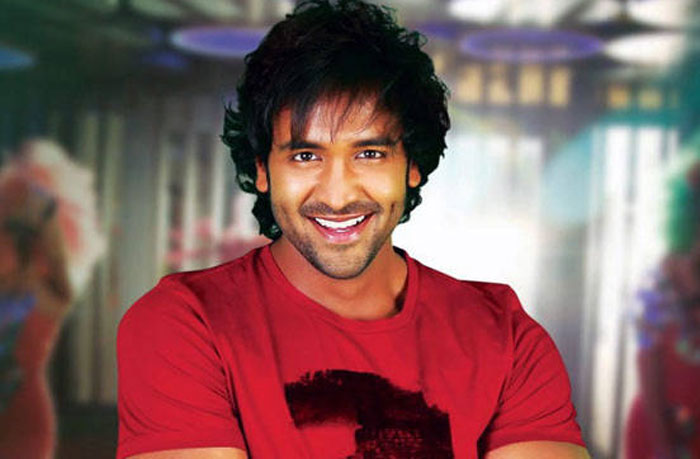 manchu vishnu,mohan babu,controversy,pawan kalyan,chiranjeevi  మంచు విష్ణు మళ్లీ కెలికాడుగా..!