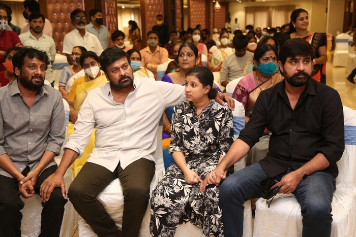 megastar chiru,uttej,uttej wife padmavathi,padmavathi condolence meet