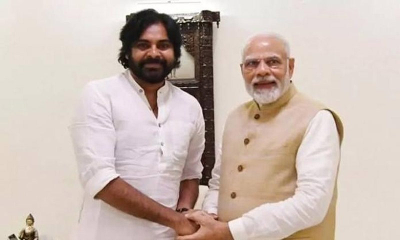 modi,pawan kalyan,amaravati railway line  పవన్ కల్యాణ్ చొరవతో.. ఇది చాలు!