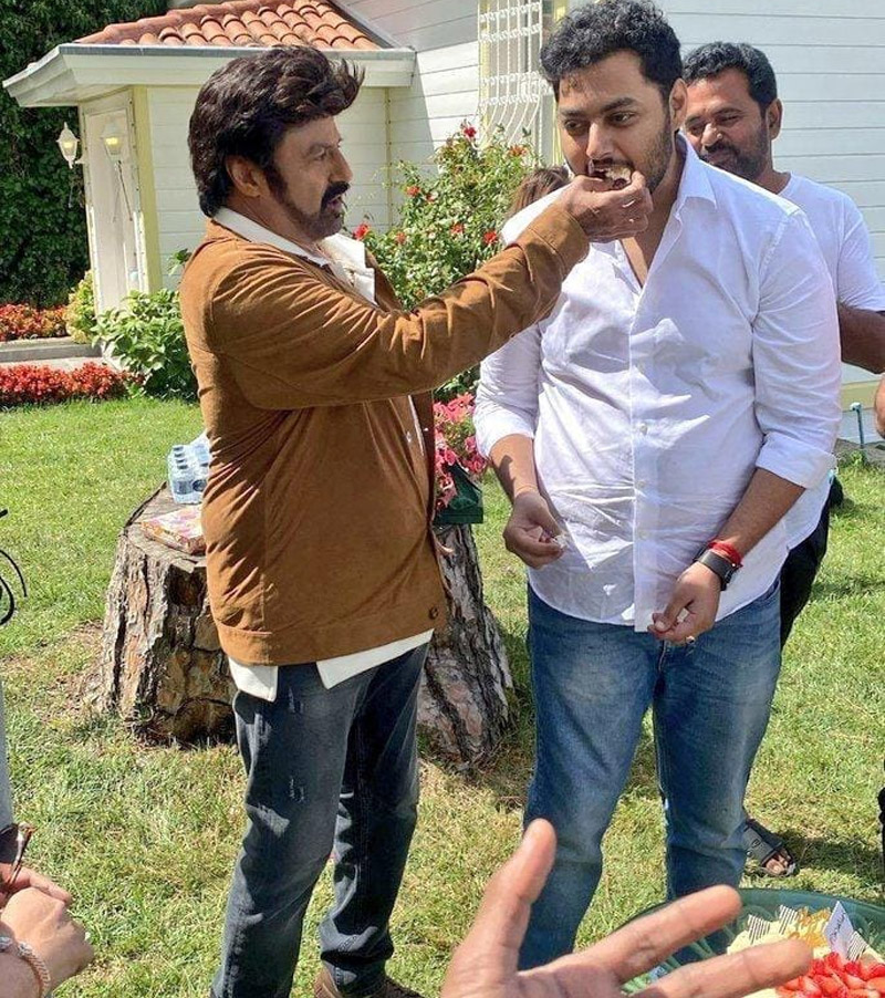 balakrishna,mokshagna,nbk107  NBK107 సెట్స్ లో మోక్షజ్ఞ బర్త్ డే సెలబ్రేషన్స్ 