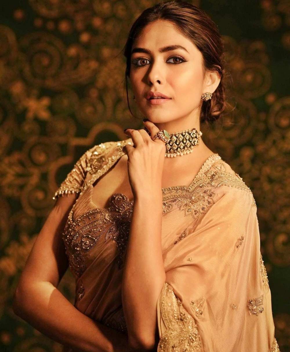 mrunal thakur  అందుకే సౌత్ కి గ్యాప్ వచ్చింది-మృణాల్ 