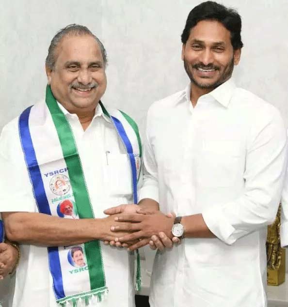 mudragada padmanabham  వైస్సార్సీపిలోకి ముద్రగడ