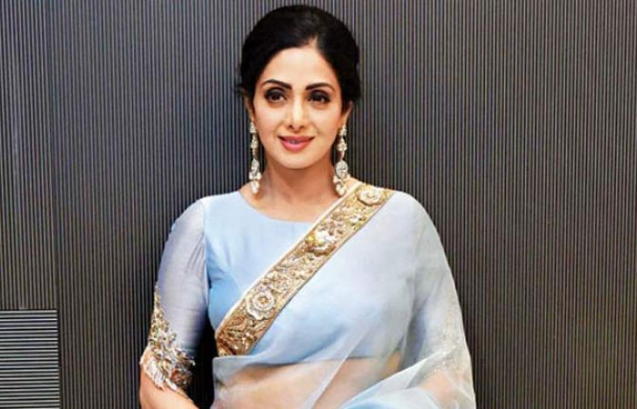 sridevi,sridevi death,mystery,dubai,boney kapoor family  మిస్టరీ ఎప్పుడు వీడాలి, జాప్యం ఎందుకు..? 