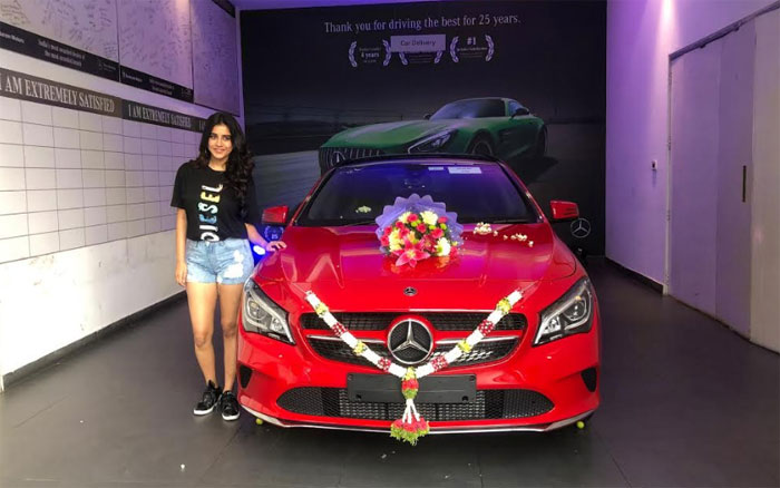 nabha natesh,new,red,luxury car  టాప్ గేర్‌లో నభా నటేష్