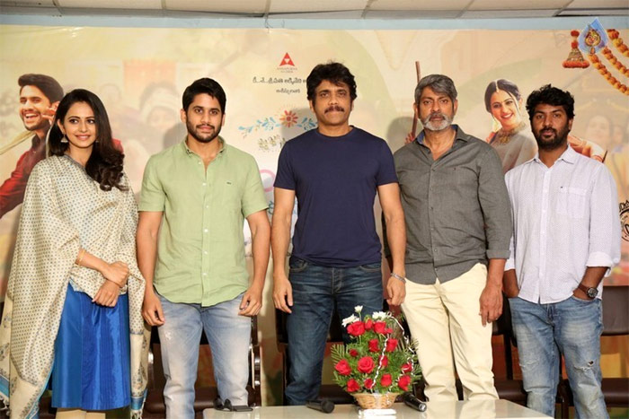 akkineni nagarjuna,naga chaitanya,rakul preet singh,jagapathi babu,rarandoy veduka chudam movie,director kalyan krishna kurasala  నిన్నే పెళ్లాడతా, మన్మధుడు కలిపే వేడుక..!