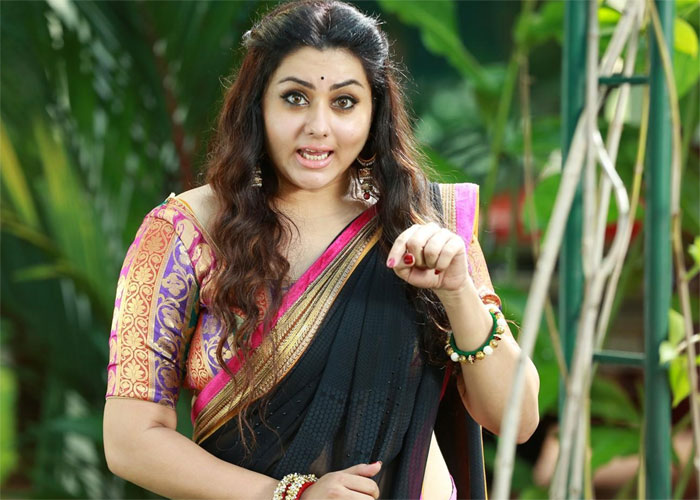 namitha,kidnap,story,heroine namitha,tamil nadu  నమిత కిడ్నాప్‌ స్టోరీ సినిమాని తలపిస్తోంది! 