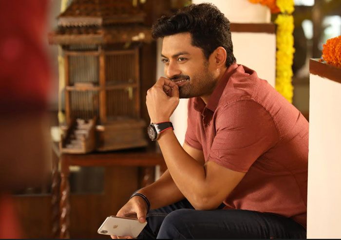 kalyan ram,entha manchivaadavuraa,release,sankranthi 2020  సంక్రాంతి బరిలోకి దిగుతున్న నందమూరి హీరో!