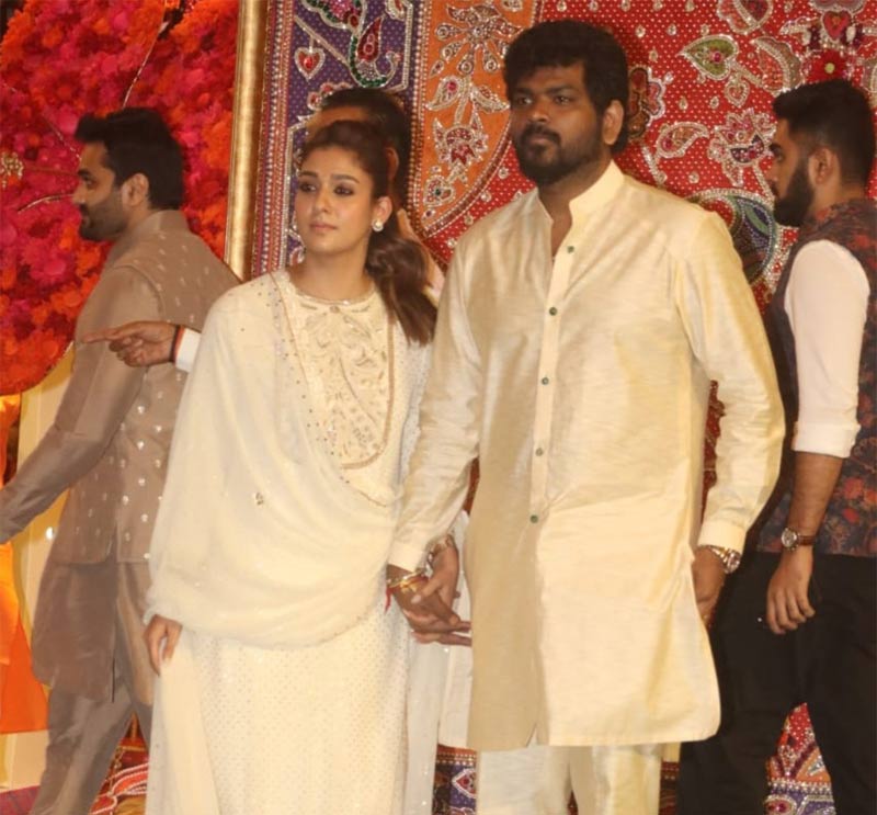 nayanthara,vignesh shivan  అంబానీ హౌస్ లో నయన్-విగ్నేష్ 