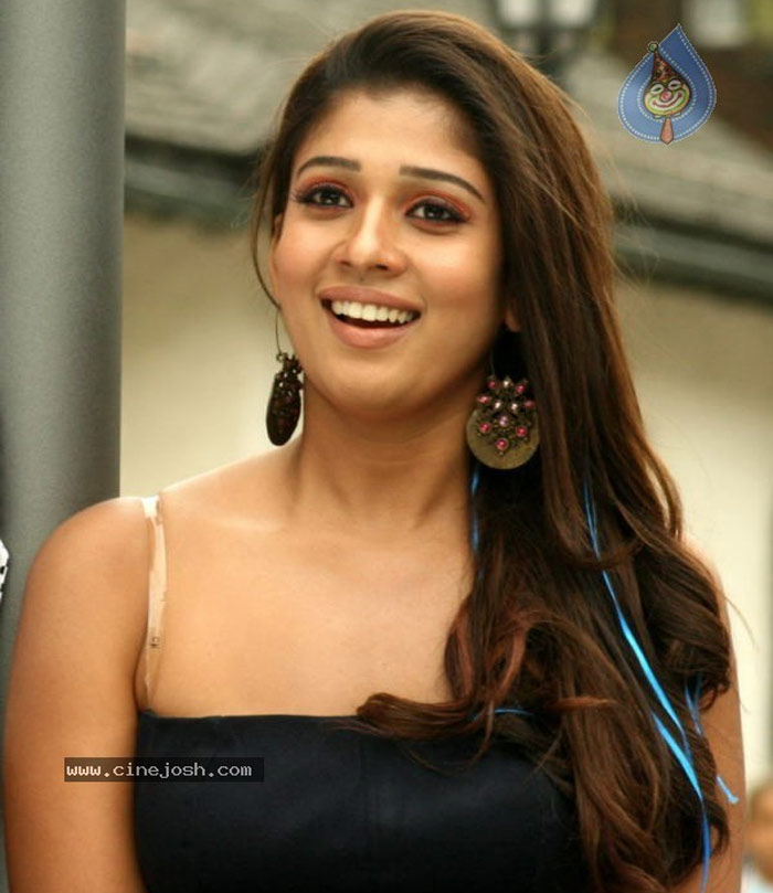 nayantara,balakrishna,chiranjeevi,nayantara movies  అమ్మడి ఏజ్ పెరుగుతున్నా, క్రేజ్ మాత్రం తగ్గట్లే!