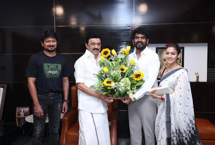 nayanthara,vignesh shivan,tamil nadu,chief minister,mk stalin,cm stalin,nayanthara - vignesh shivan wedding,nayanthara weds vignesh shivan  నయన్-విగ్నేష్ పెళ్ళి: సీఎం స్టాలిన్ కి ఆహ్వానం 