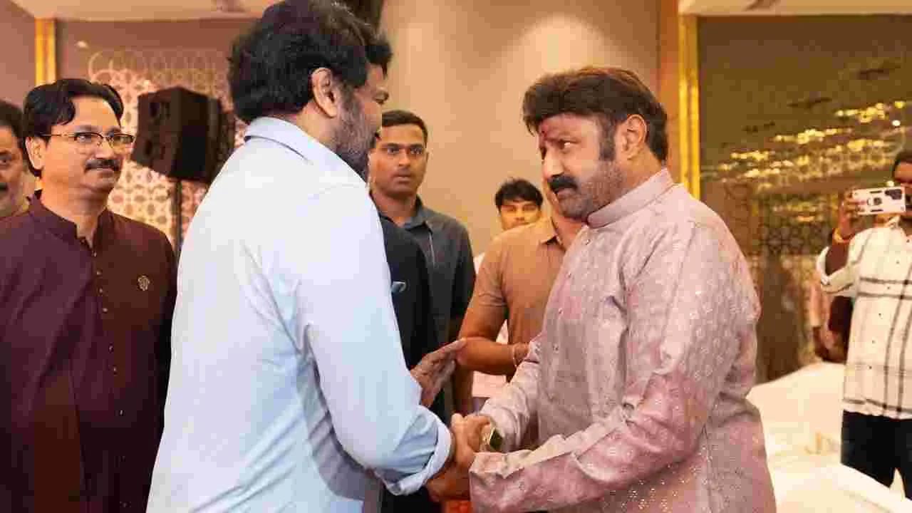 balayya  ఆ ఫంక్షన్ కన్నా ముందే చిరు-బాలయ్య కలయిక 