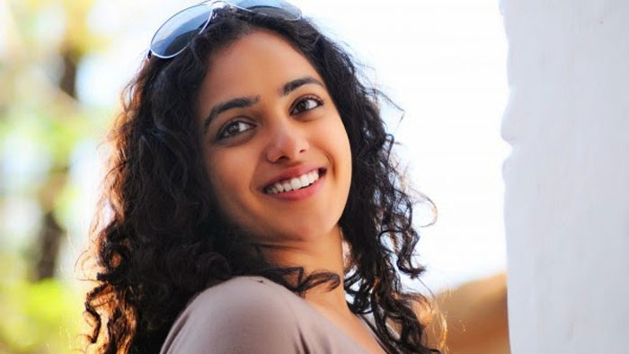 nithya menen,parvathi,heroine,gents,heroes  మగాళ్లందరినీ అలా చూడొద్దు: నిత్యామీనన్!