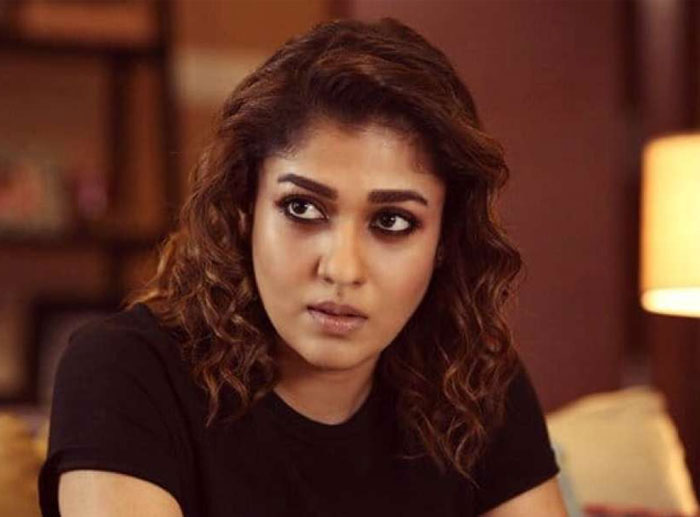 nayanthara,tollywood,no chances,movies,sye raa  ఇక టాలీవుడ్‌లో నయనతార కష్టమే..!