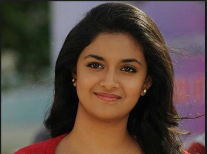 keerthi suresh,agnathavasi,tollywood,mahanati movie  కీర్తి సురేష్ ని మహానటి కాపాడాలి..!