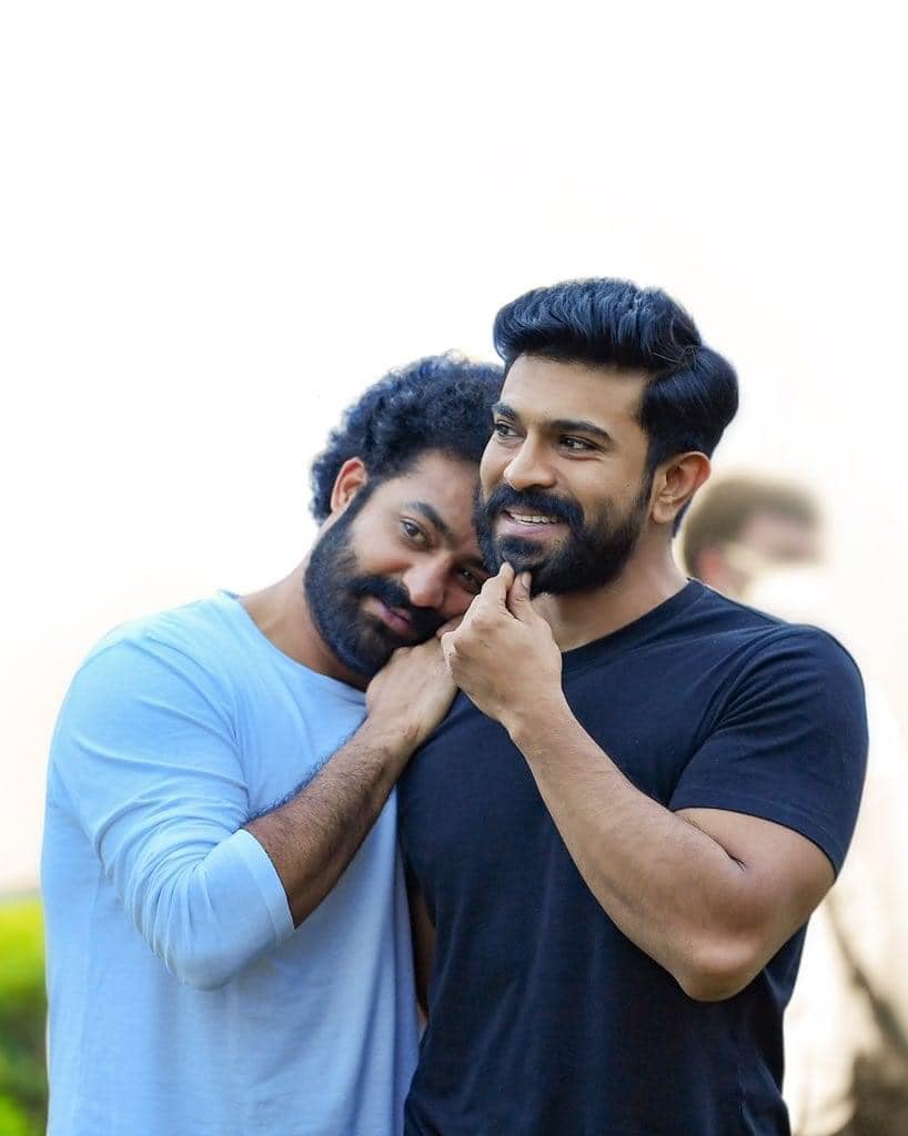 top 10,hyderabad times,most desirable men 2020,vijay deverakonda,ntr,ram charan,ram,allu arjun  ఎన్టీఆర్ - చరణ్ ఫాన్స్ ఫీలవుతున్నారు 