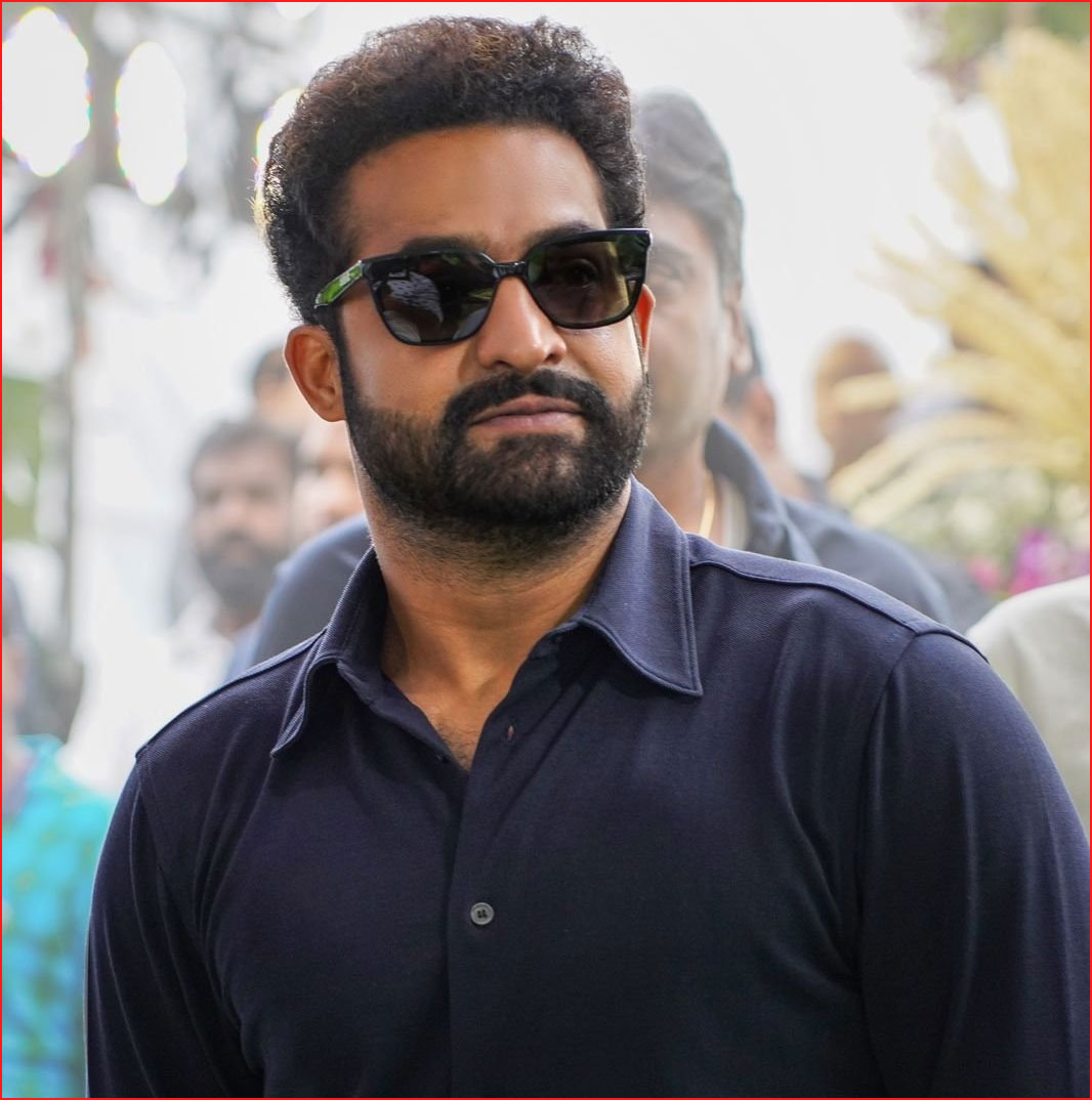 jr ntr  ఎన్టీఆర్ లైనప్ మాములుగా లేదు 