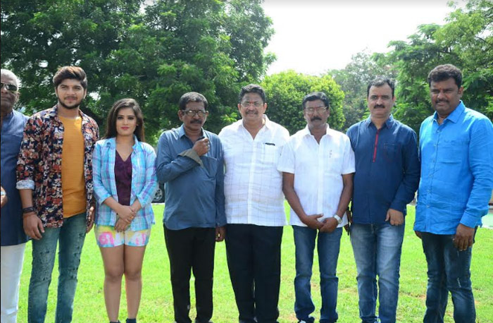 roshan,anusha,nuvvenduku nachhave sailaja,movie,launch  ‘నువ్వెందుకు నచ్చావే శైలజ’ టైటిల్‌తో చిత్రం