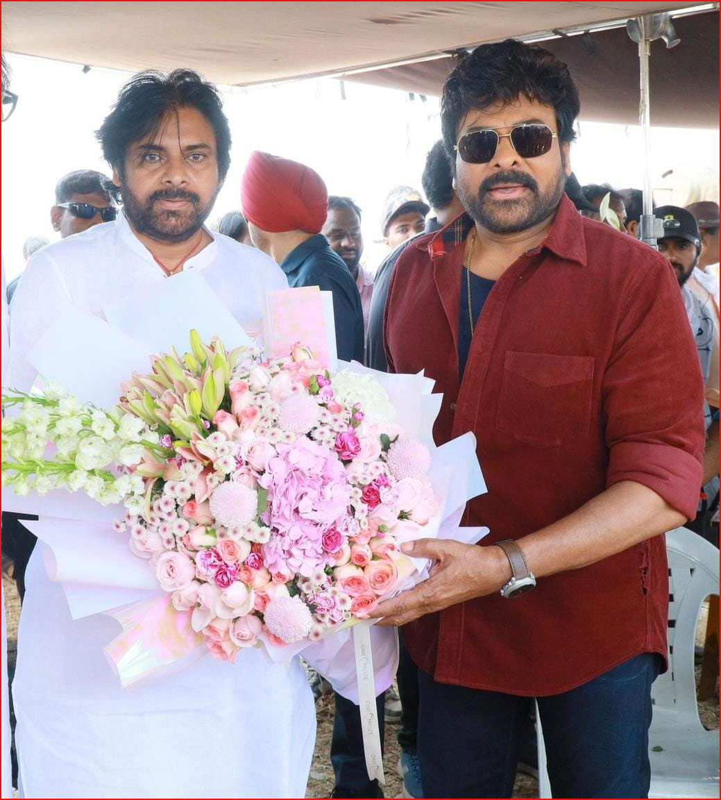 pawan kalyan  మెగాస్టార్ కు పవర్ స్టార్ విషెస్ 